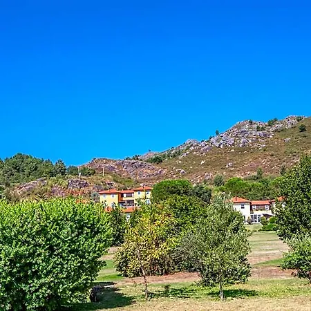 Casa Cervo E Prado - By Proguest * Lanhelas
